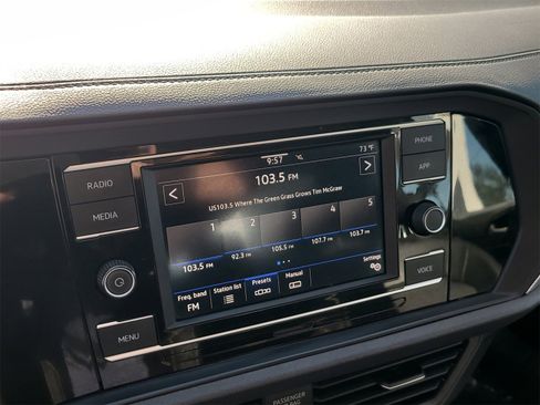 Used 2021 Volkswagen Jetta SE image 22