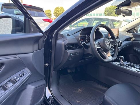 Used 2025 Nissan Sentra SV FWD image 27