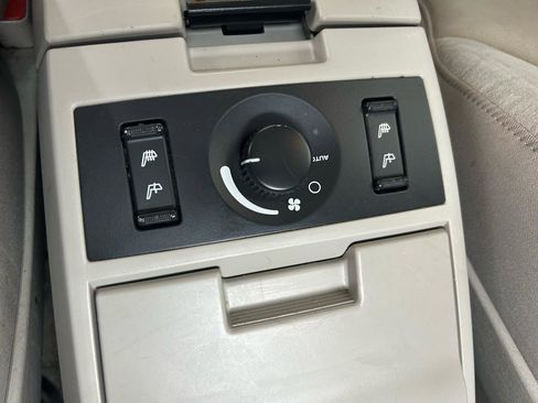 Used 2007 Chrysler Pacifica Limited image 14