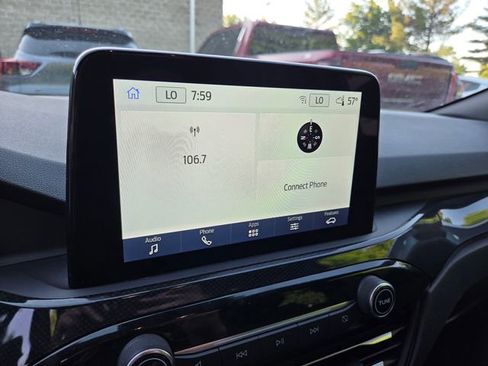 Used 2025 Ford Escape ST-Line FWD image 13