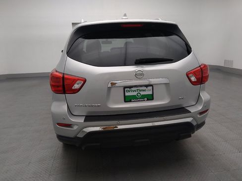 Used 2019 Nissan Pathfinder SV image 6