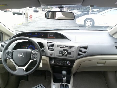 Used 2012 Honda Civic LX image 17