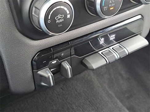 Used 2023 RAM 2500 Big Horn w/ Level 1 Equipment Group image 21