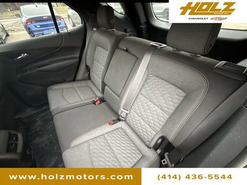 Used 2018 Chevrolet Equinox LT image 26