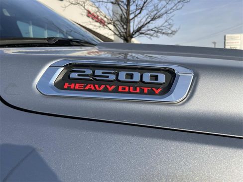 Used 2024 RAM 2500 Big Horn w/ Safety Group image 10