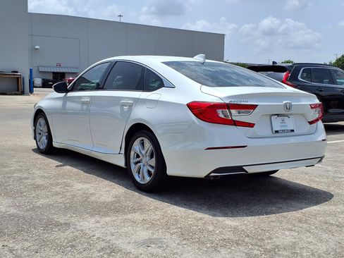 Certified 2020 Honda Accord LX image 3