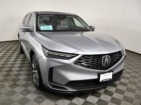 Used 2025 Acura MDX SH-AWD w/ Technology Package image 3