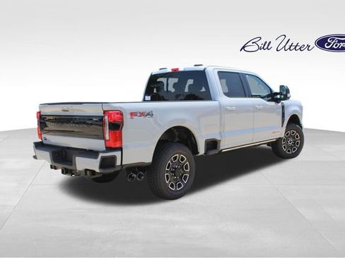 New 2026 Ford F250 Platinum AWD/4WD image 3