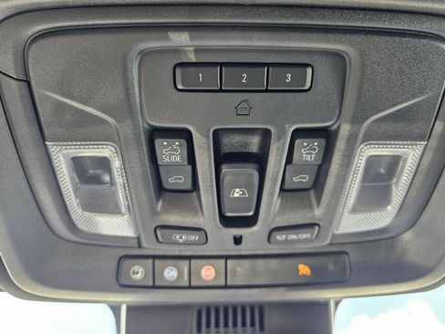 Used 2024 Chevrolet Silverado 1500 High Country AWD/4WD image 33
