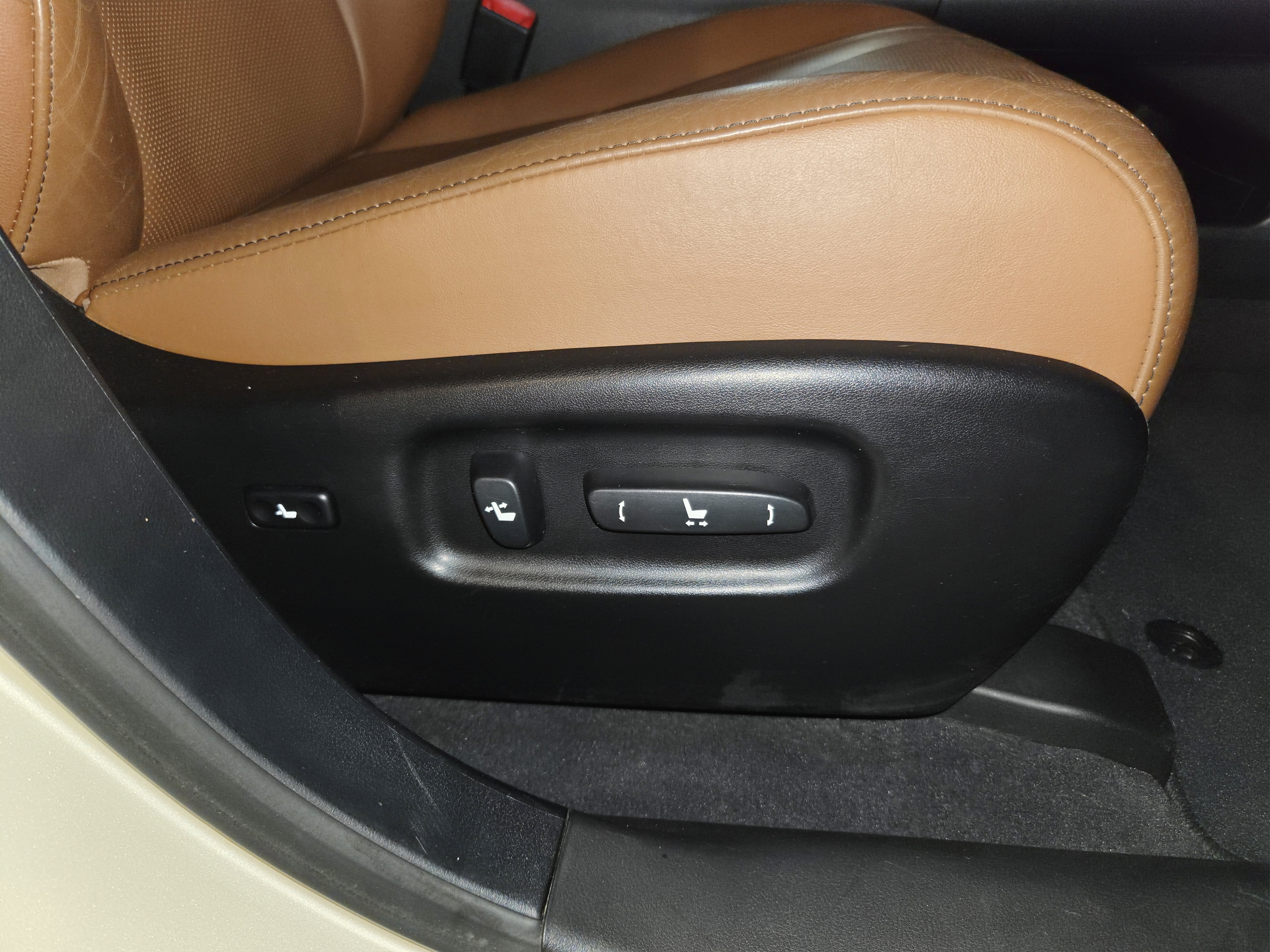 Used 2014 Lexus RX 350 AWD image 31
