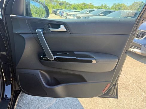 Used 2018 Kia Sportage EX AWD/4WD image 12