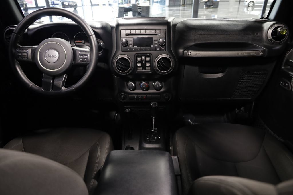 Used 2017 Jeep Wrangler Unlimited Sport w/ Quick Order Package 24S AWD/4WD image 19
