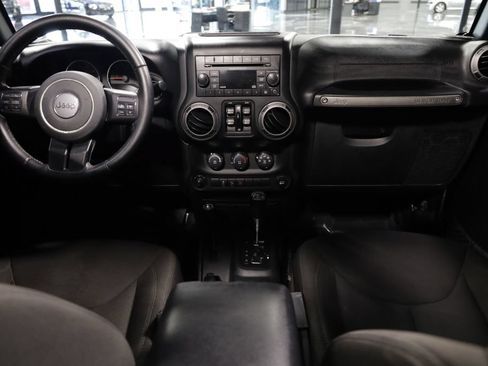 Used 2017 Jeep Wrangler Unlimited Sport w/ Quick Order Package 24S AWD/4WD image 19
