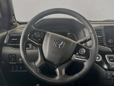Used 2025 Honda Passport Black Edition image 14