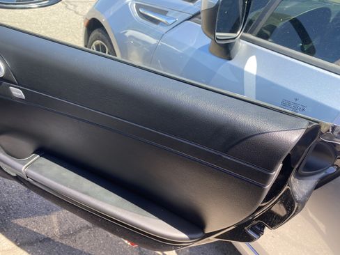 Used 2005 Porsche Boxster RWD image 12