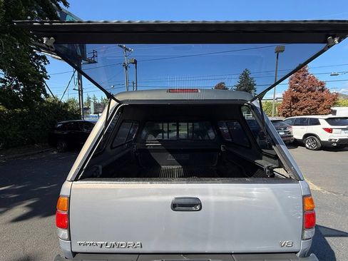 Used 2000 Toyota Tundra SR5 w/ Convenience Pkg RWD image 12