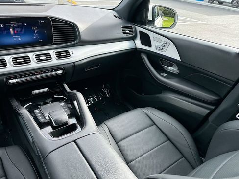 Used 2024 Mercedes-Benz GLE 450e GLE 450e Plug-In Hybrid Sport image 23