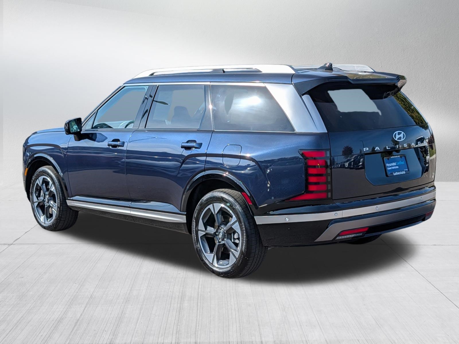Used 2026 Hyundai Palisade Limited AWD/4WD image 5