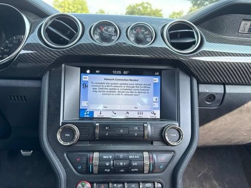 Used 2019 Ford Mustang Shelby GT350 w/ Technology Package RWD image 14