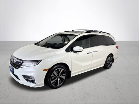 Used 2019 Honda Odyssey Elite image 2