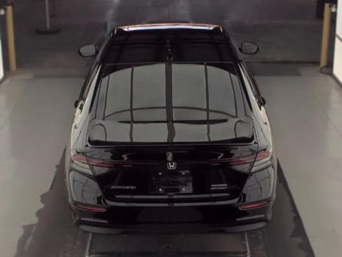 Used 2023 Honda Accord Sport image 6