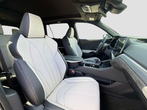 New 2026 Lexus TX 350 AWD image 16