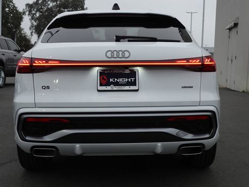New 2025 Audi Q5 Prestige image 9