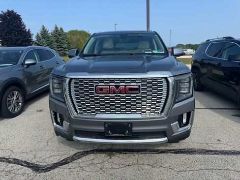 Used 2021 GMC Yukon Denali w/ Denali Premium Package AWD/4WD image 2