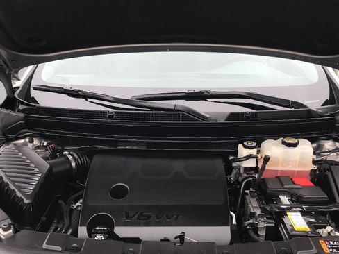 Used 2018 Buick Enclave Essence w/ Trailering Package AWD/4WD image 7