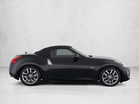 Used 2014 Nissan 370Z Touring w/ Navigation Package RWD image 8