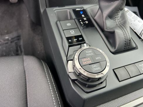 New 2025 Toyota Tacoma TRD Off-Road image 24