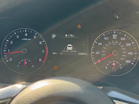 Used 2024 Kia Forte LX FWD image 5