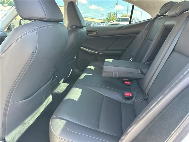 Used 2018 Lexus IS 300 AWD w/ Comfort Package image 17