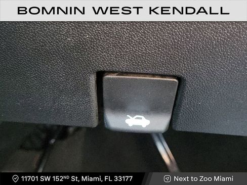 Used 2024 GMC Sierra 1500 SLE image 29