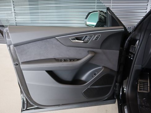 New 2026 Audi SQ8 Premium Plus AWD/4WD image 28