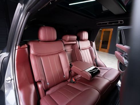 Used 2025 Land Rover Range Rover SE AWD/4WD image 55