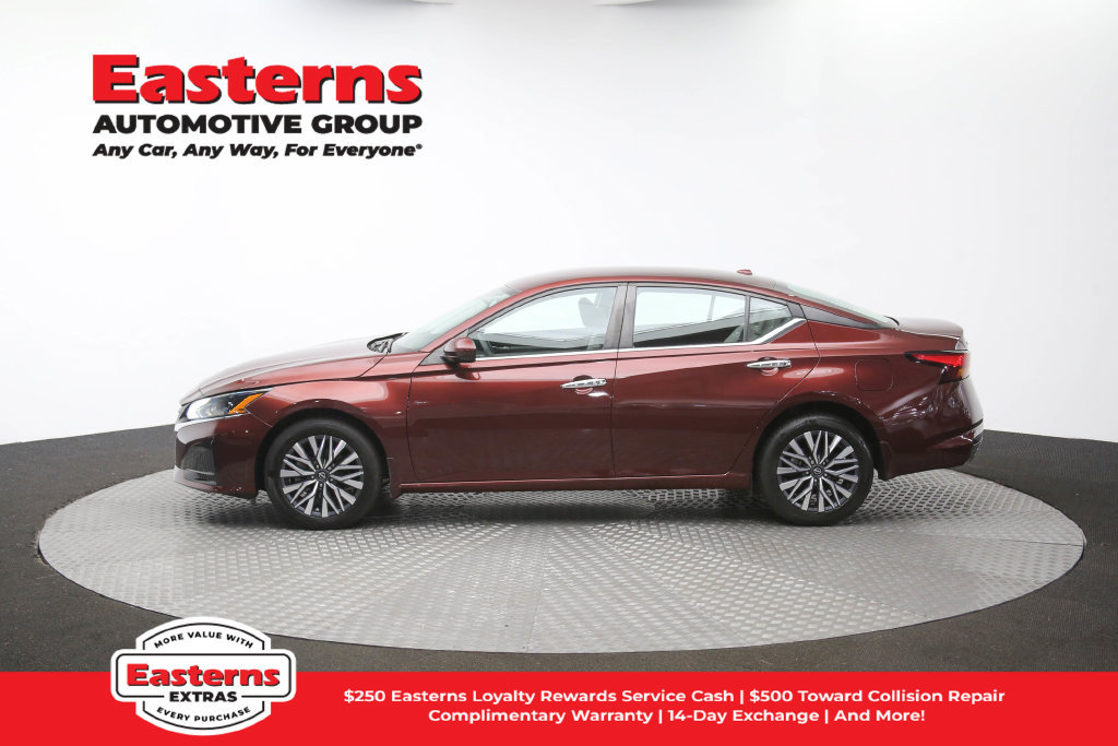 Used 2023 Nissan Altima 2.5 SV AWD/4WD image 60