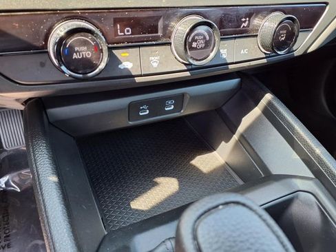 Used 2025 Honda Accord LX image 22