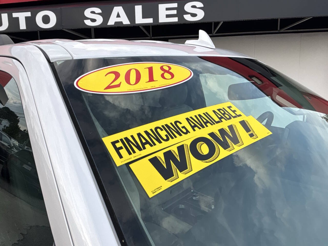 Used 2018 Ford Expedition XLT w/ Equipment Group 202A AWD/4WD image 35