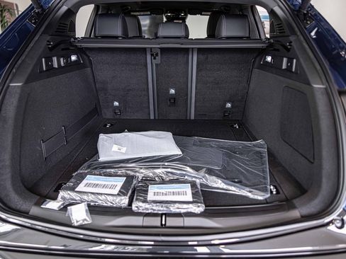 New 2025 Maserati Grecale Modena image 16