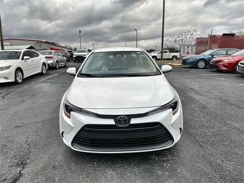Used 2026 Toyota Corolla LE image 12
