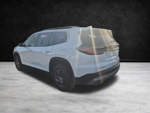 Used 2025 GMC Acadia Elevation image 8