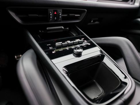 Certified 2024 Porsche Cayenne S image 20