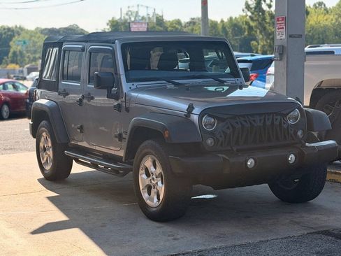 Used 2015 Jeep Wrangler Unlimited Sport w/ Connectivity Group AWD/4WD image 1