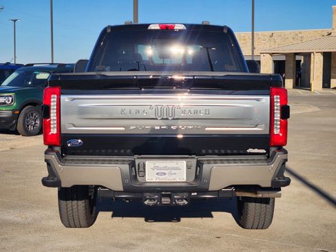 New 2026 Ford F250 King Ranch w/ FX4 Off-Road Package image 9