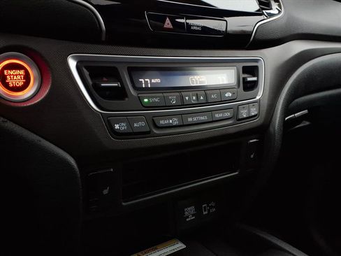 Certified 2022 Honda Pilot TrailSport image 21