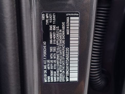 Certified 2026 Porsche Cayenne S AWD/4WD image 28