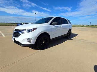 Used 2021 Chevrolet Equinox LS w/ LS Convenience Package video 1