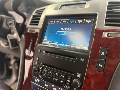 Used 2008 Cadillac Escalade EXT AWD/4WD image 58