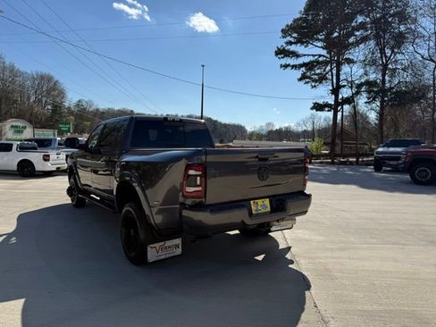 Used 2020 RAM 3500 Laramie w/ Night Edition image 7